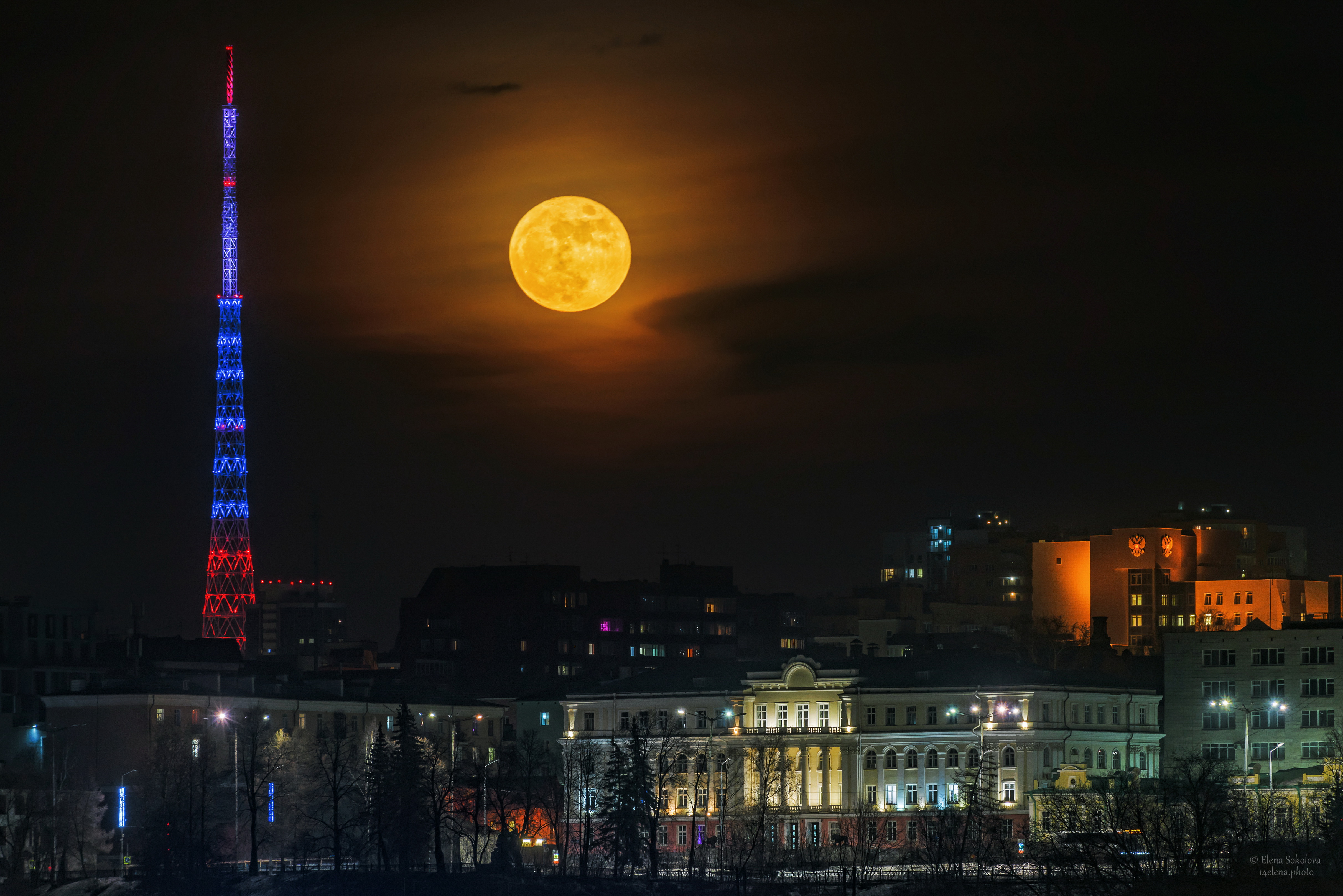 Восход луны