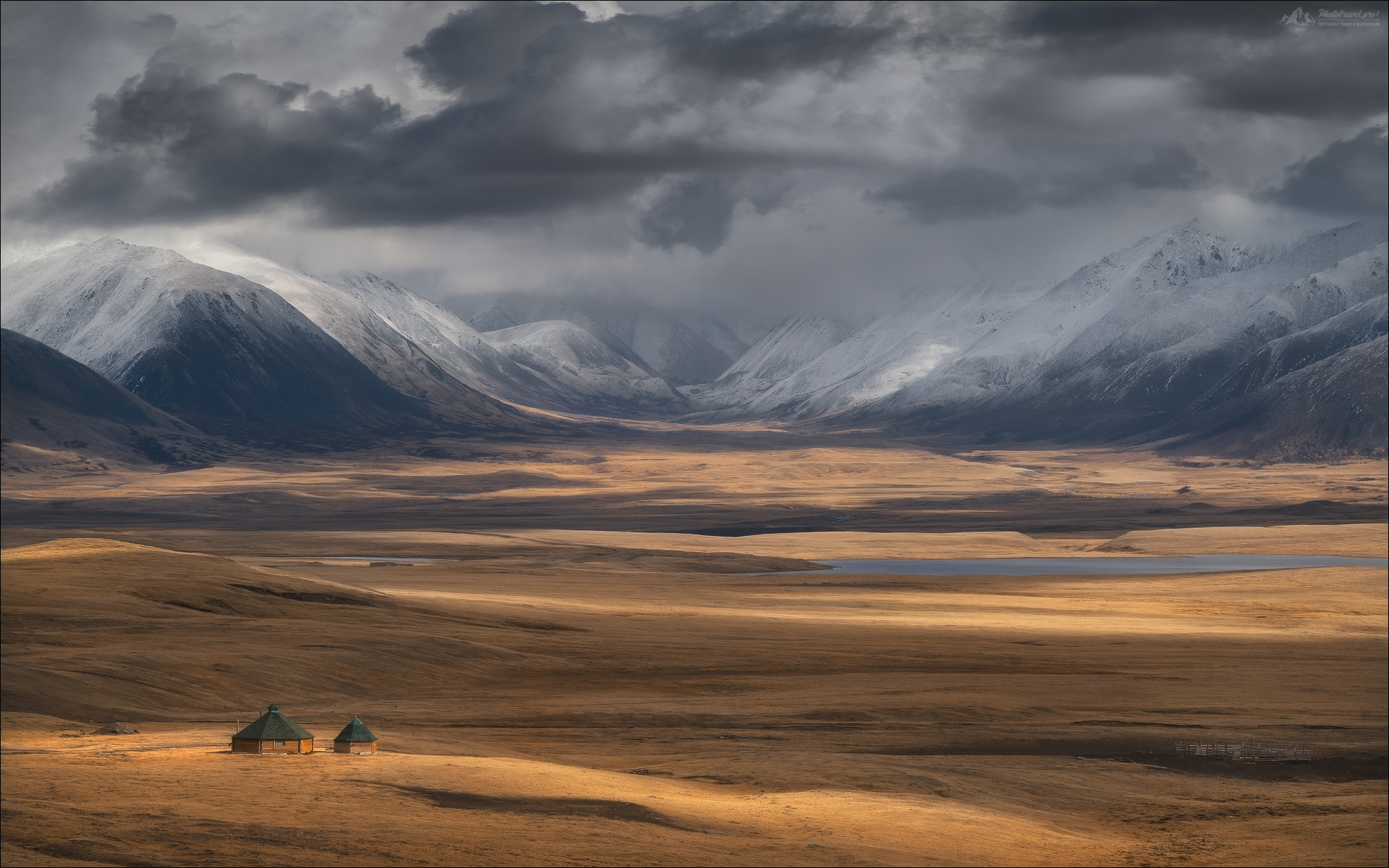 Игра на контрасте