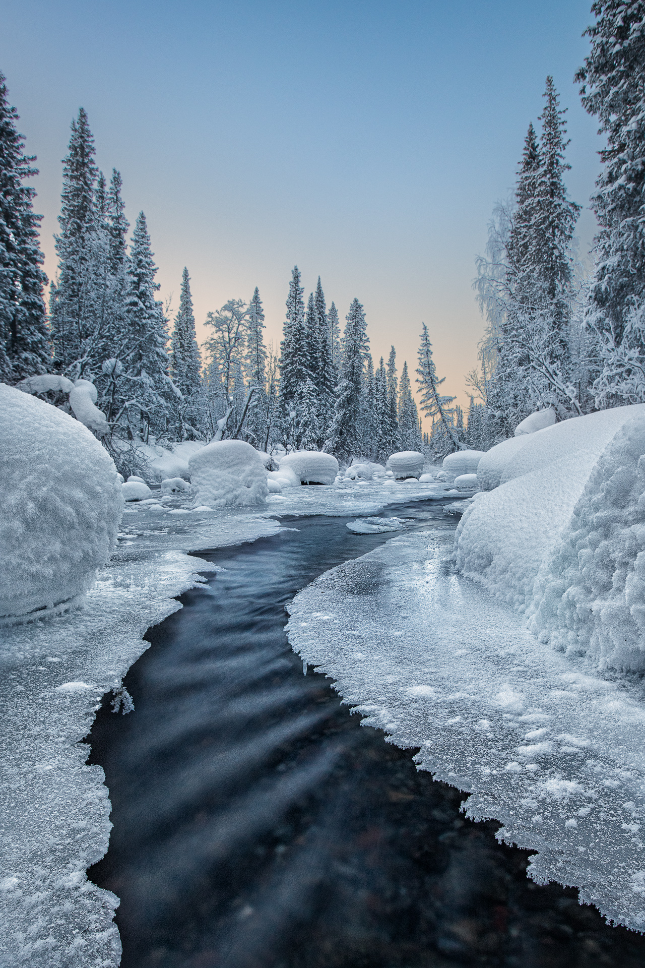 Ажурная река